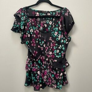 Lightweight, flowers, layered fabric top size large